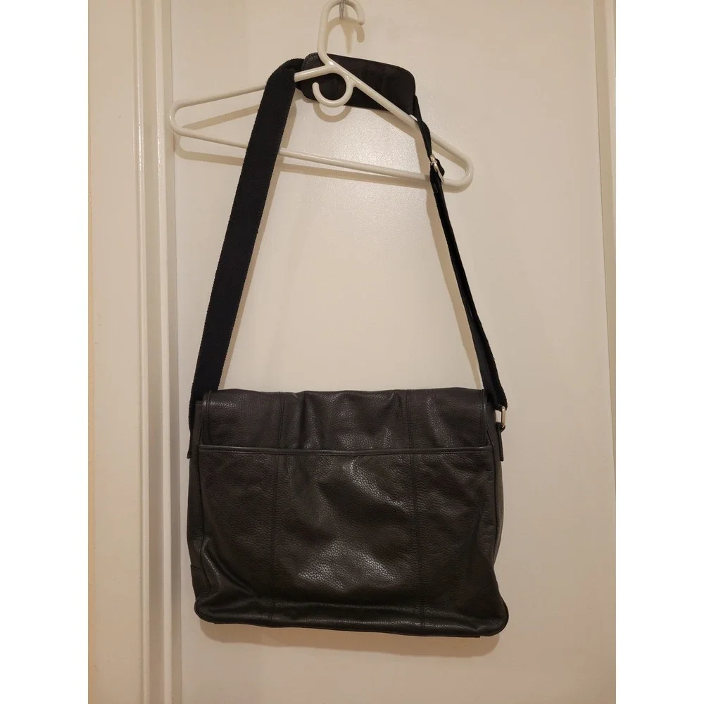 Cole Haan‎ Wayland Black Pebbled Leather Laptop Messenger Bag Satchel Corporate